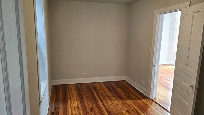 Foto del edificio - 1526 N Washtenaw Ave