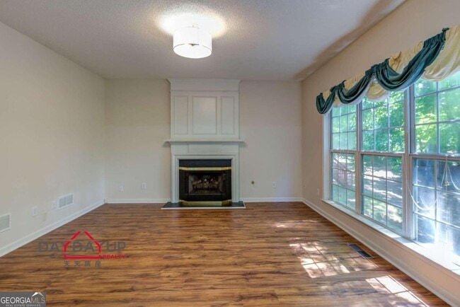 Building Photo - 2389 Traywick Chase