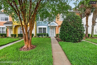 Building Photo - 12311 Kensington Lakes Dr