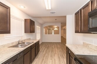 Building Photo - 24507 Amaldi Ct