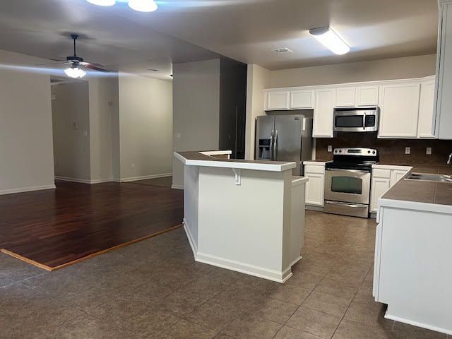 Building Photo - 17060 Jamestowne Dr