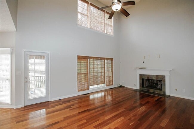 Building Photo - 435 Chandler Ct