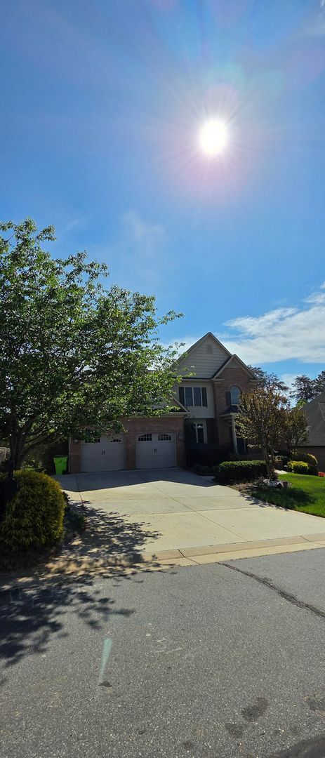 Foto del edificio - Beautiful Home with a full in law suite in Lewisville