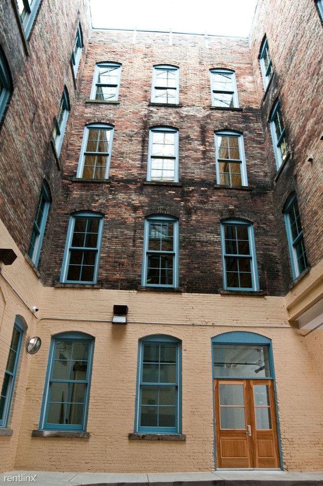 Foto del edificio - 101 Division Ave S
