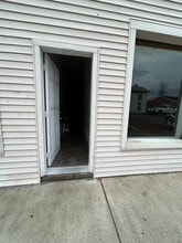 Building Photo - 105 W Emeline St