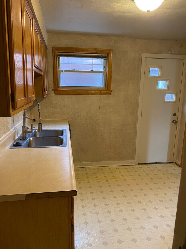 Foto del edificio - 1224 W 7th St