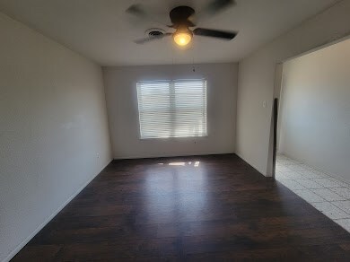 Foto del edificio - 2701 Verde Ave