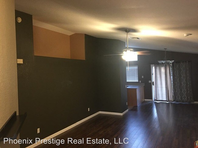 Building Photo - 3933 E Rosemonte Dr