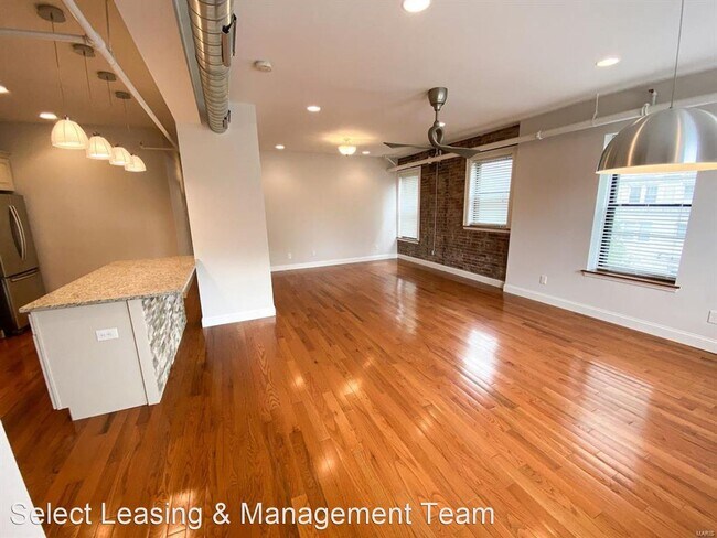 Building Photo - 3 br, 2 bath House - 303 Union  Unit 3S