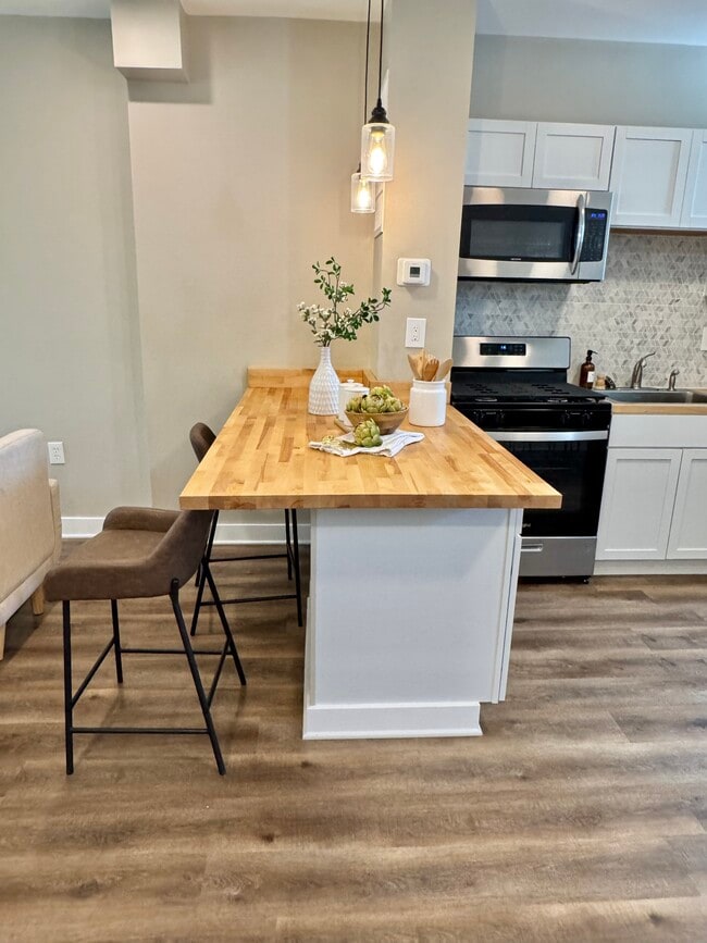 Building Photo - 3704 Beehler Ave