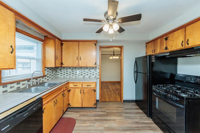 Foto del edificio - 3827 Covington Rd