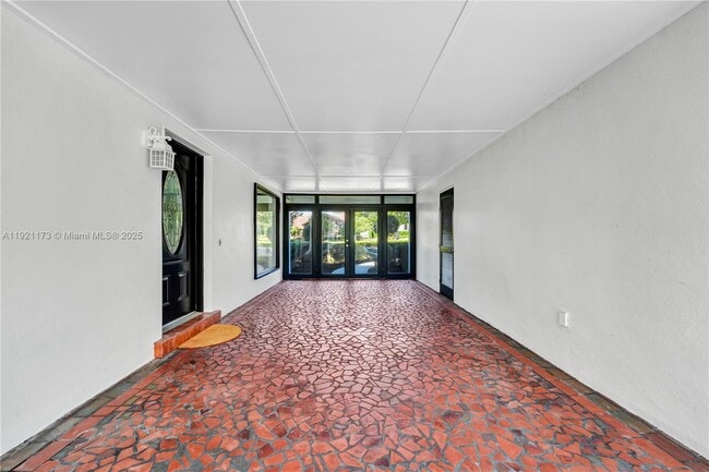 Building Photo - 6215 Donegal Dr