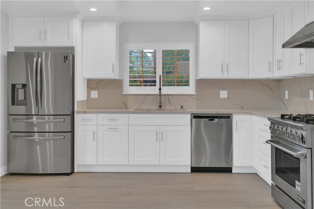 Foto del edificio - 6335 W 82nd St