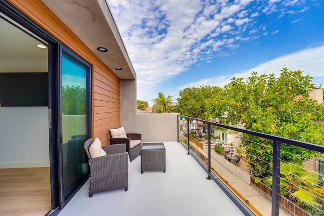 Foto del edificio - 827 Island Ct