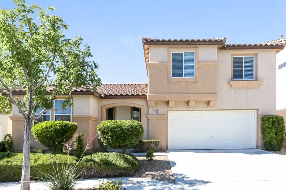 Foto principal - 9219 Horseshoe Basin Ave