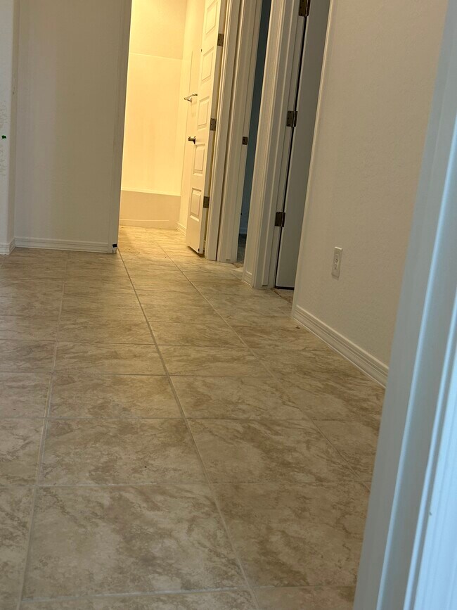 Building Photo - 20614 E Avenida del Valle