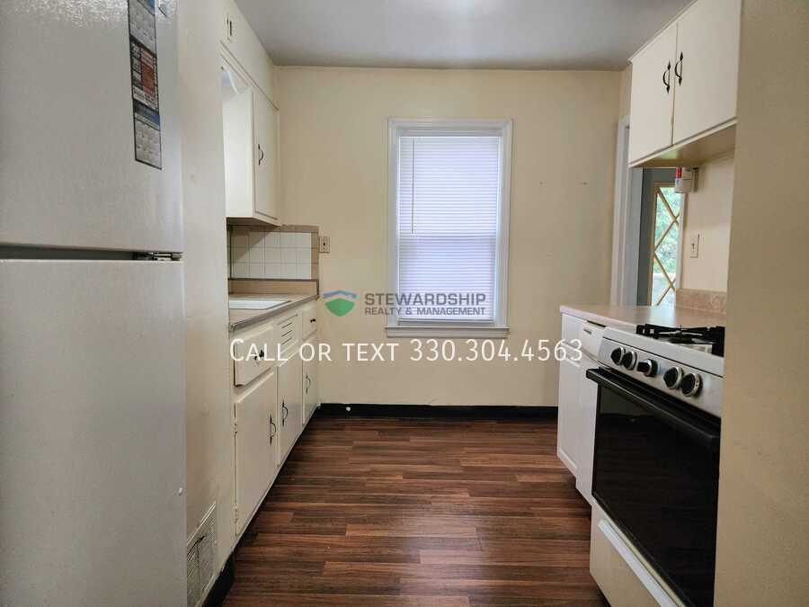Foto principal - 323 Hayes Ave