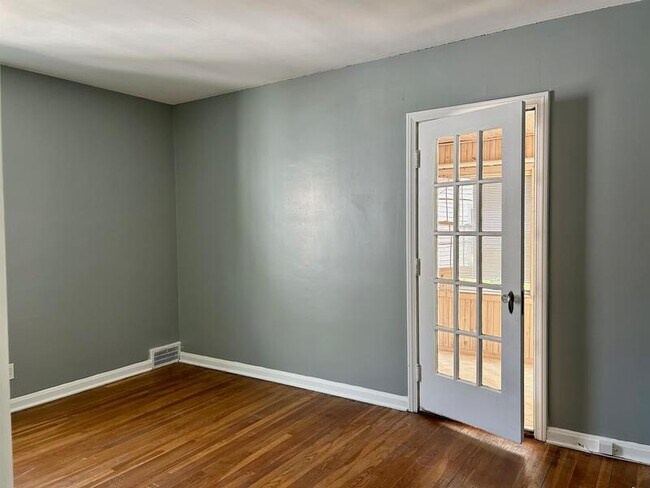 Foto del edificio - 3613 Lynnfield Rd