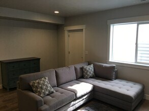 Building Photo - 1593 Sage View Ct