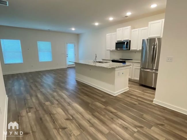 Building Photo - 3502 Misty Hollow Dr