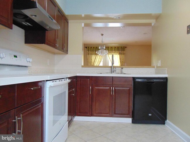 Building Photo - 7220 Kousa Ln