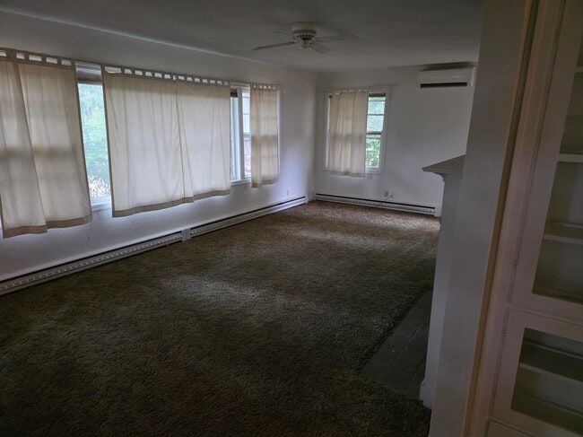 Building Photo - 14020 S Pacific Hwy W