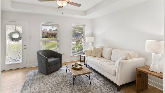 Foto del edificio - Modern Meets Cozy on Beech St. – Updated &...