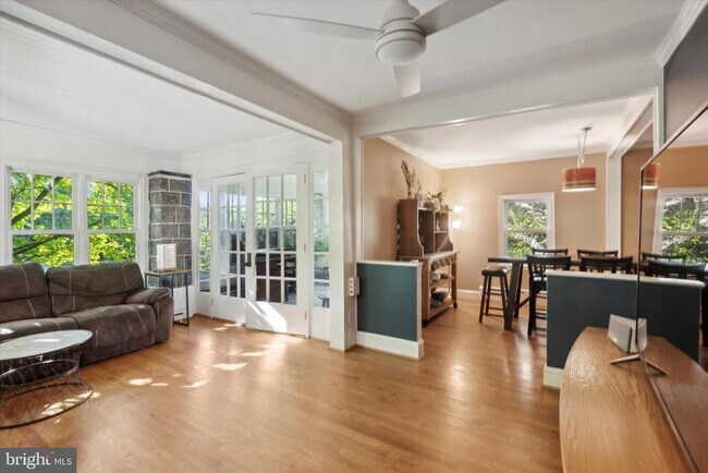 Foto del edificio - 626 Lakeside Ave