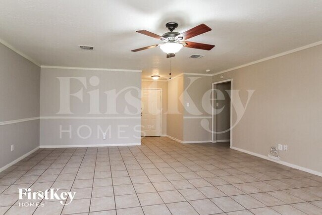 Foto del edificio - 7410 Blanco Pines Dr