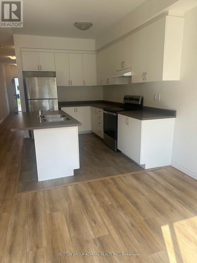 Building Photo - 16 Dunes Dr