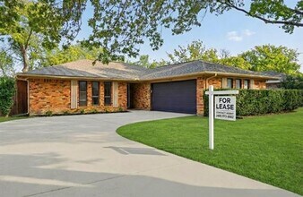 Building Photo - 1661 Juniper Ln