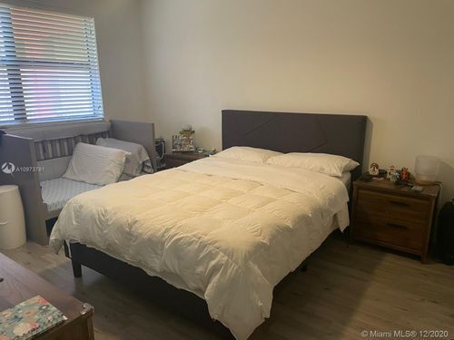 Foto del edificio - 8180 Geneva Ct