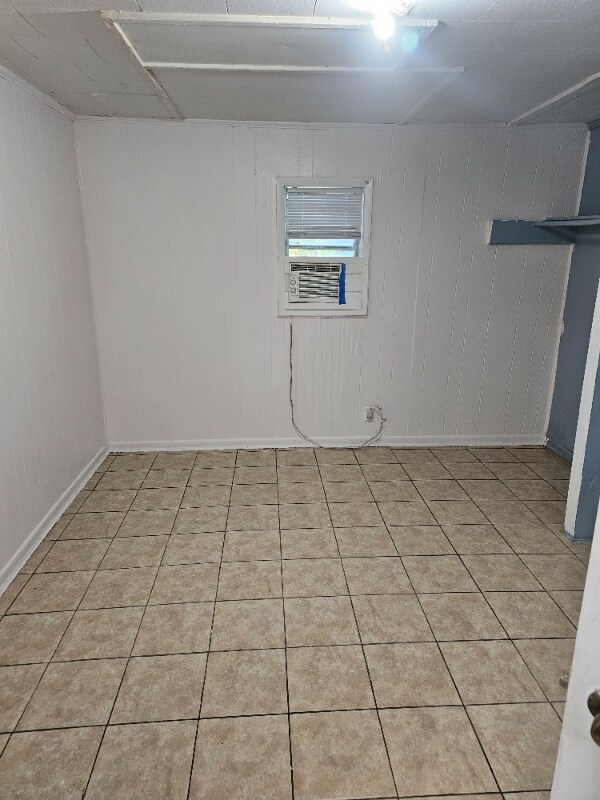 Building Photo - 8527 Estrella St