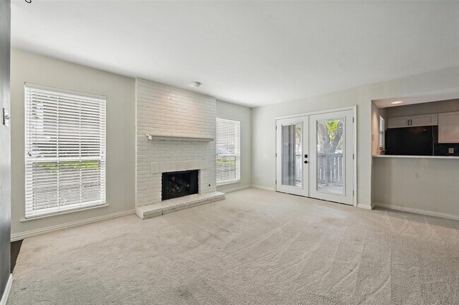 Foto del edificio - 15151 Berry Trail