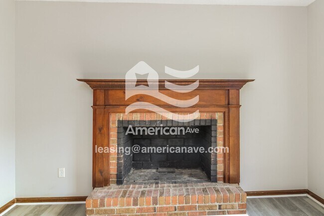 Foto del edificio - 217 Chadford Rd