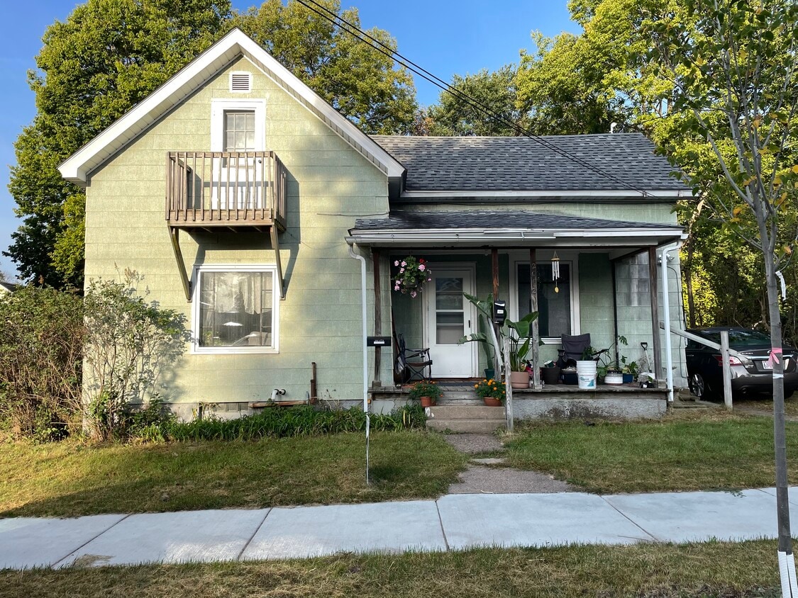 Primary Photo - 2012 4th St