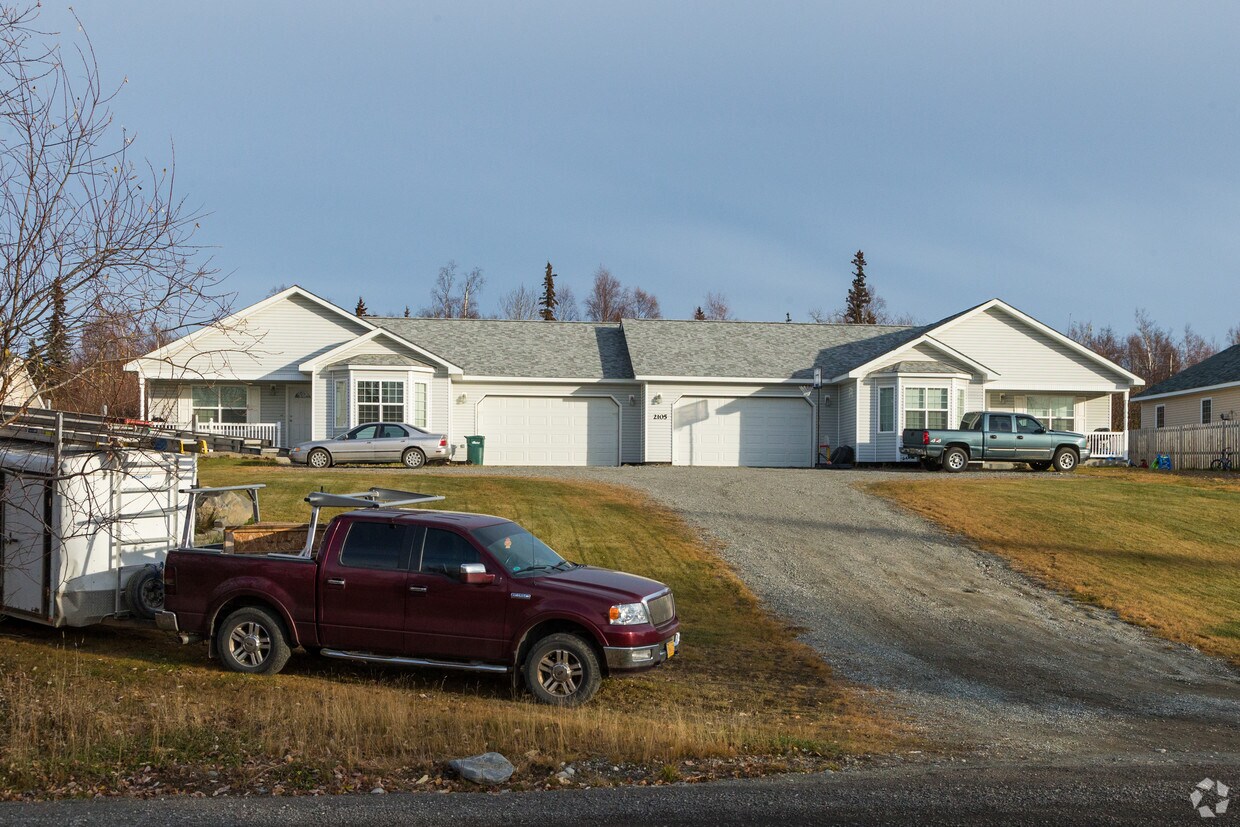 2105 S Togiak Ave, Wasilla, AK 99654 Apartments in Wasilla, AK