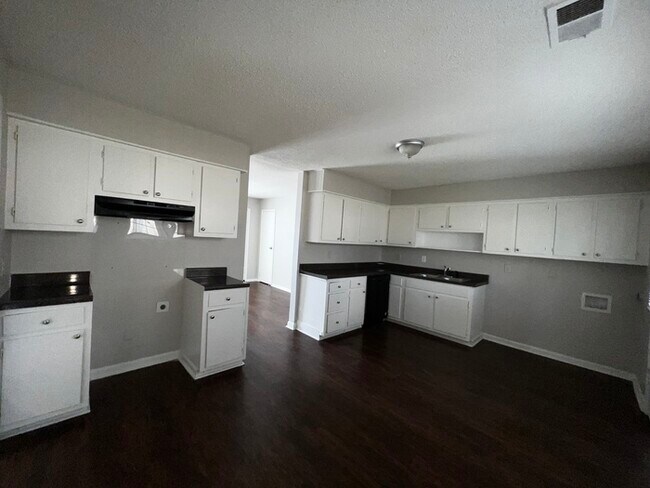 Foto del edificio - 3563 Ramill Rd Memphis, TN 38128