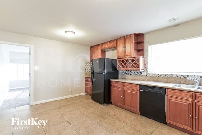 Building Photo - 4684 El Canasta Way