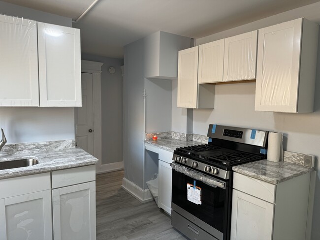 kitchen - 23 Woodland St