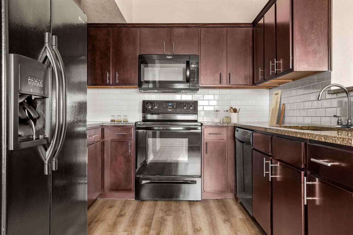 West Oaks Apartments in San Antonio, TX