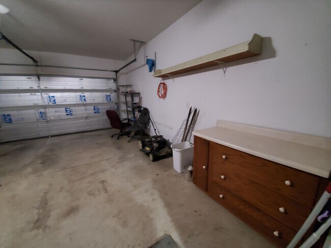 Foto del edificio - 3 Bedroom On Cul-de-sac, East Side Location