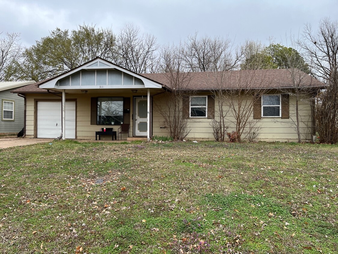 311 S Doty St, Stillwater, OK 74074 House Rental in Stillwater, OK