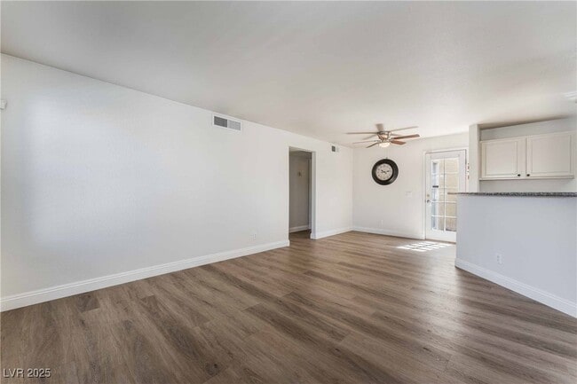 Building Photo - 2801 N Rainbow Blvd