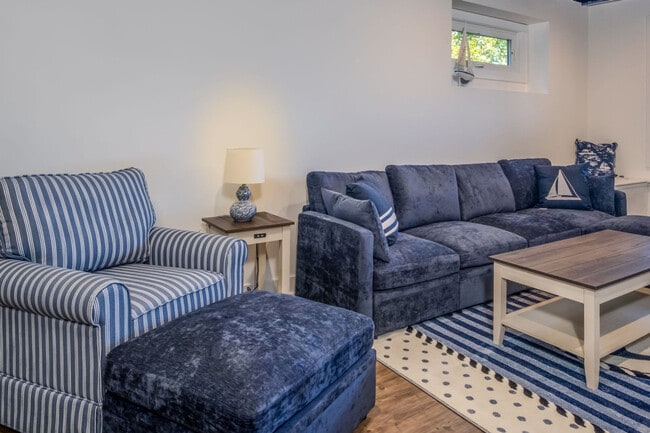 Foto del edificio - 184 Grand Ave