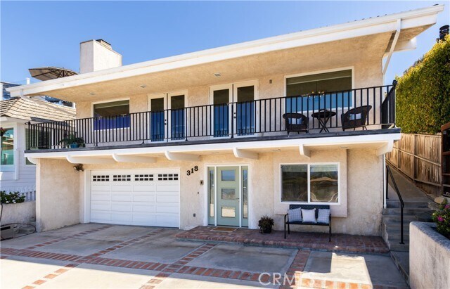 Building Photo - 318 Avenida Costanso