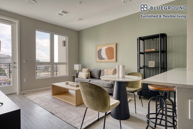 Building Photo - 988 El Camino Real