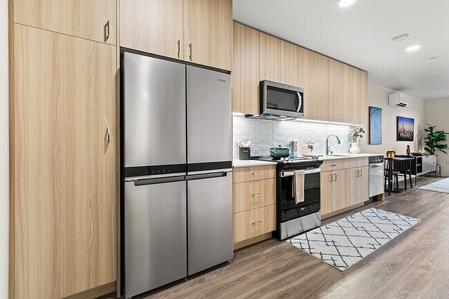 Building Photo - The Hemlock