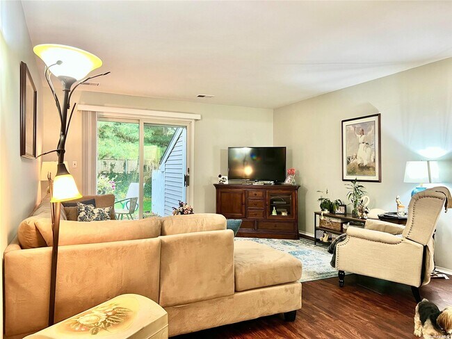Foto del edificio - 25 Meadow Ct