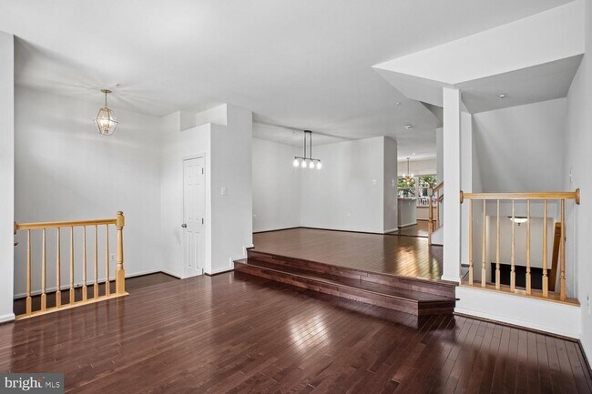 Foto del edificio - 6610 Hunter Creek Ln